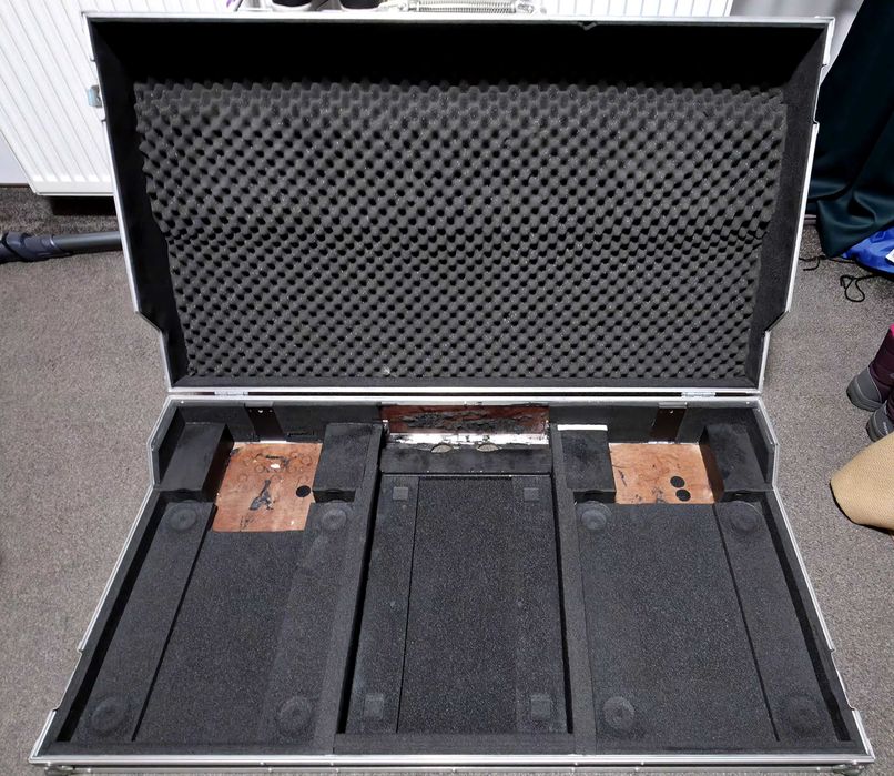Flight case pentru DJ