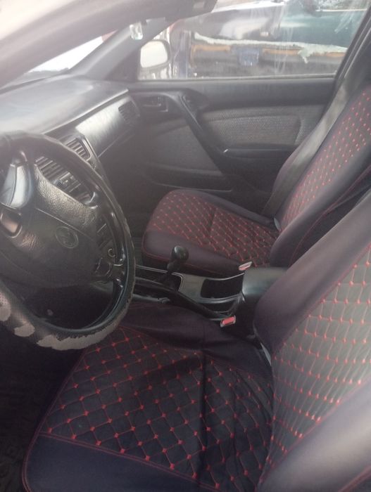 Продам Тайота Карина е