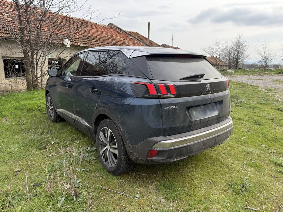 Peugeot 3008 1.5D 2022 НА ЧАСТИ ( пежо 2021 2023 ЗА ЧАСТИ )