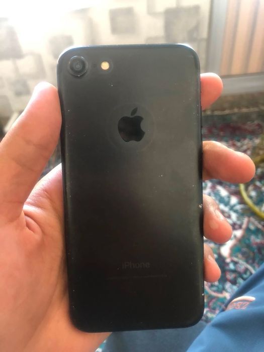 Iphone 7 black 650 min