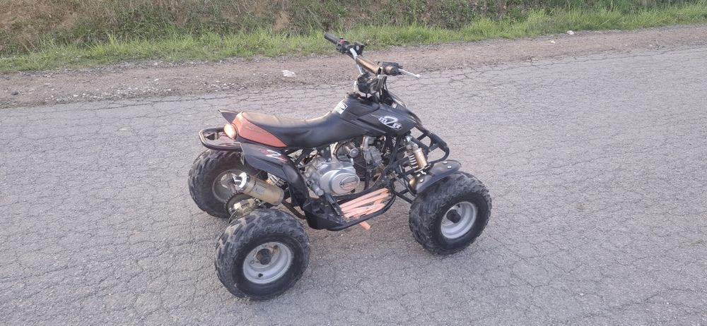 Vand atv 125cc aproape nou