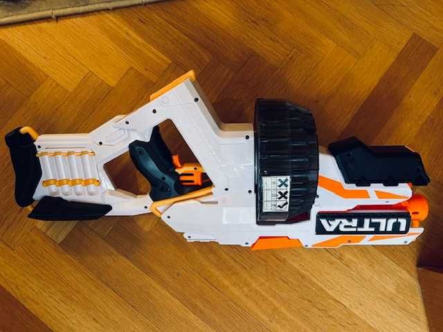NERF Ultra One бластер и подобни, с патрони