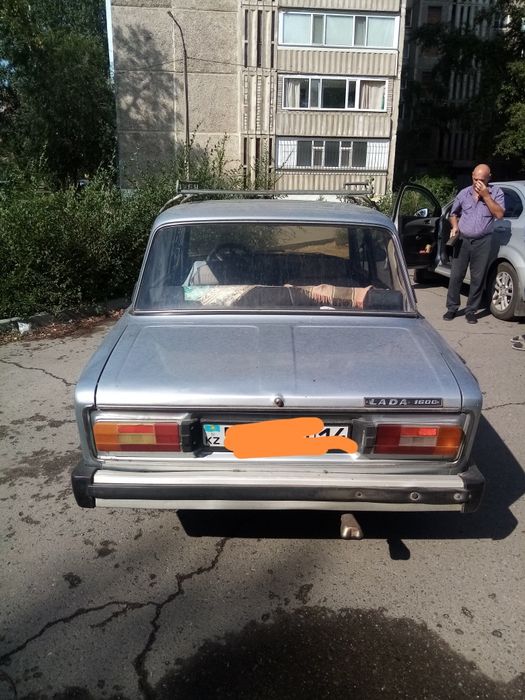 Автомобиль ВАЗ 2106