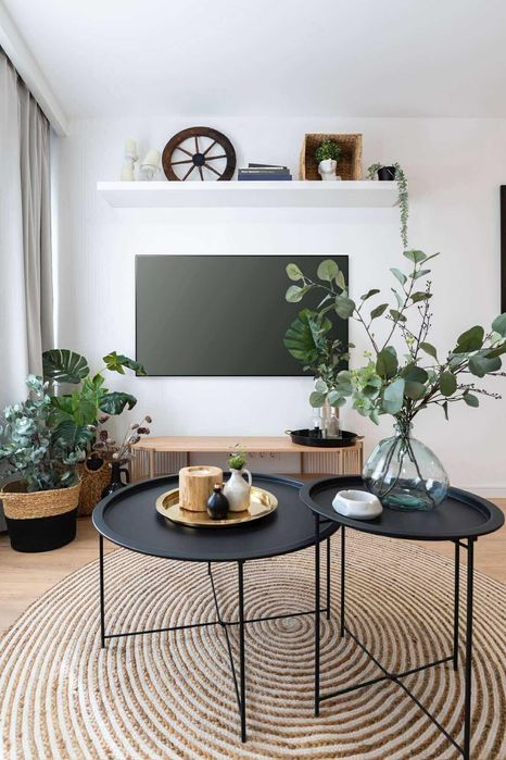 Дава се под наем Двустаен апартамент в София, Лозенец - 60 кв.м за 847.62 € - Снимка #2