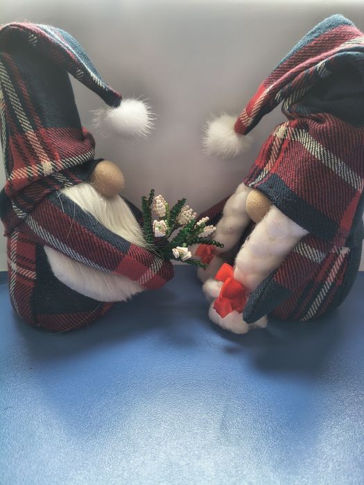 Ръчно изработени джуджета. Брой 10евро, 2бр за 15евро.