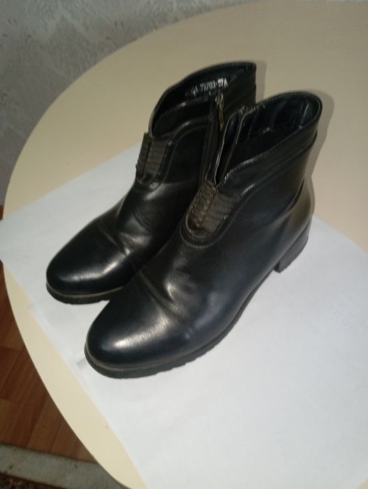 Продам сапоги весна- осень