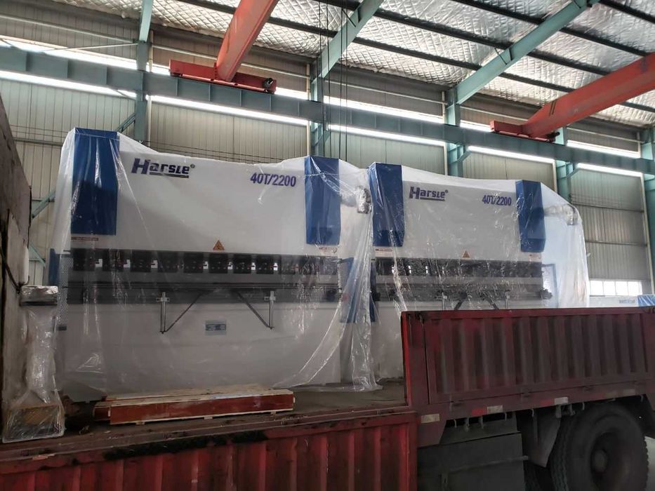 Гидравлический листогибочный пресс с ЧПУ 40Т/2200мм