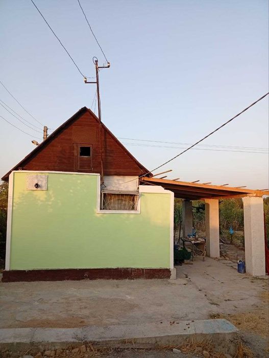 Продам Дачу 18 соток земли. Документы кадастр всё есть.