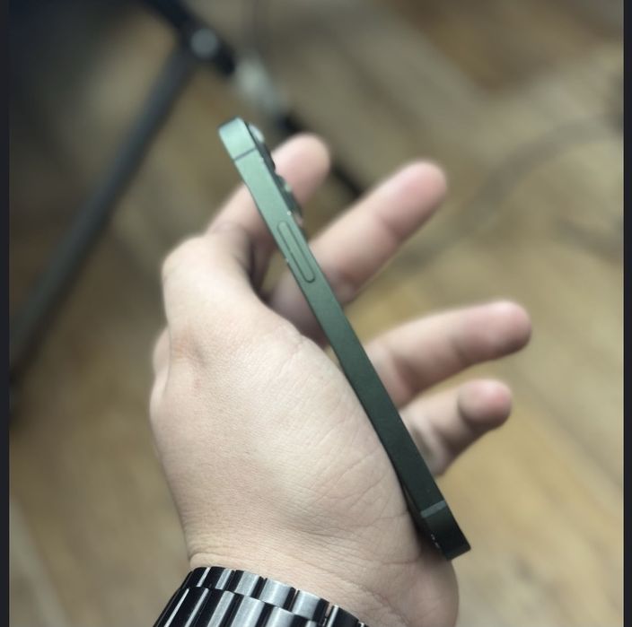 Айфон 13   128Гб Срочно Срочно