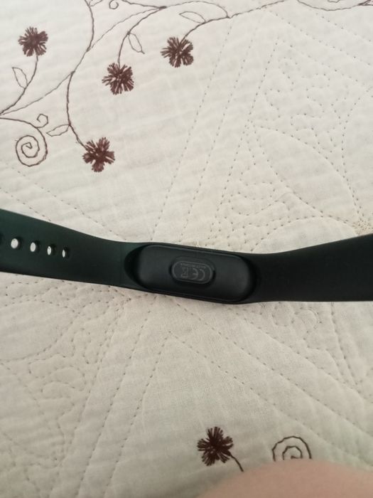 1000 тг часы не рабочий