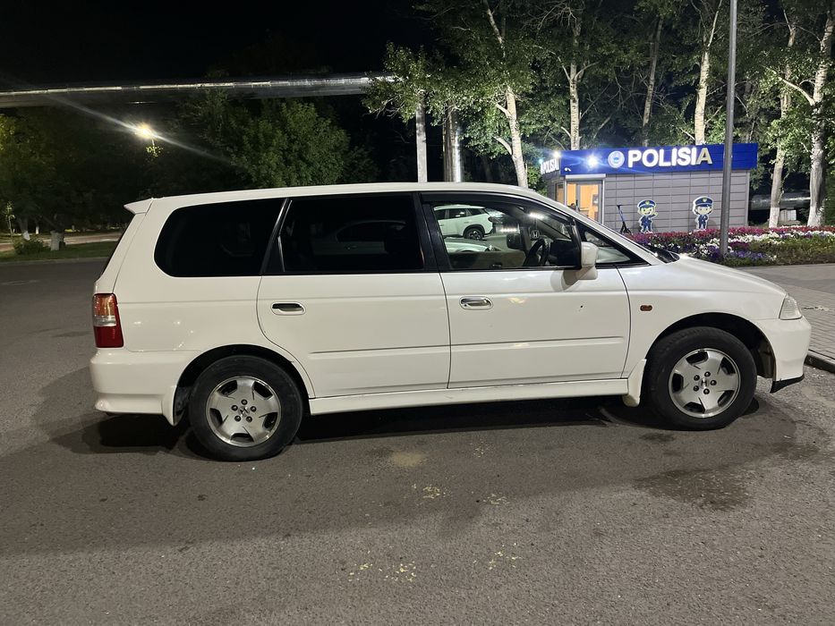 Хонда Одиссей 2000г