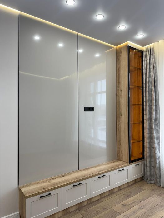 Продаётся 2ком студия 42кв метра