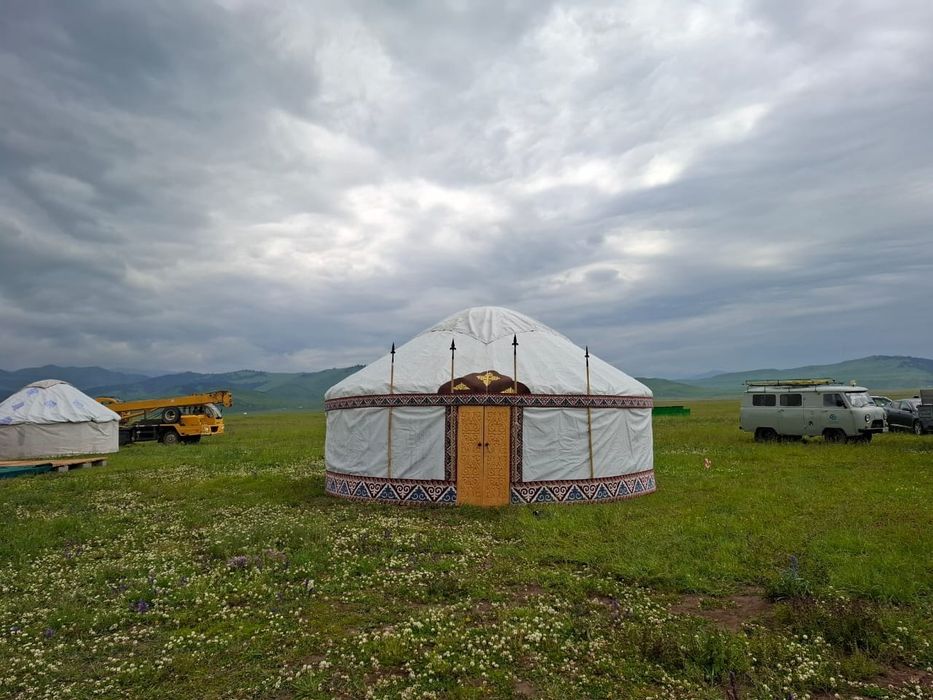 Казак уй юрта и Алтыбакан