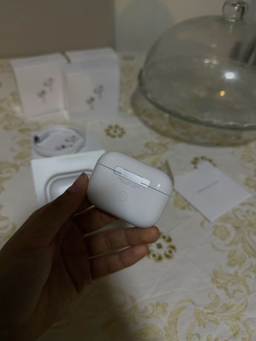 Airpods Pro-(2nd generation)