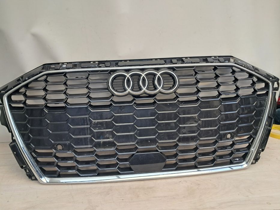 Грил решетка  Audi A3 S line  2021/24г