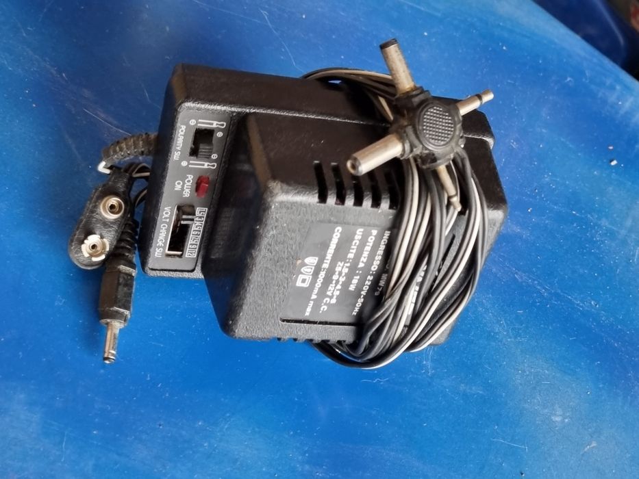 Adaptor 12 V  cu 1A, 1,5A, 2A ,2.5A, 3A, 3.5A