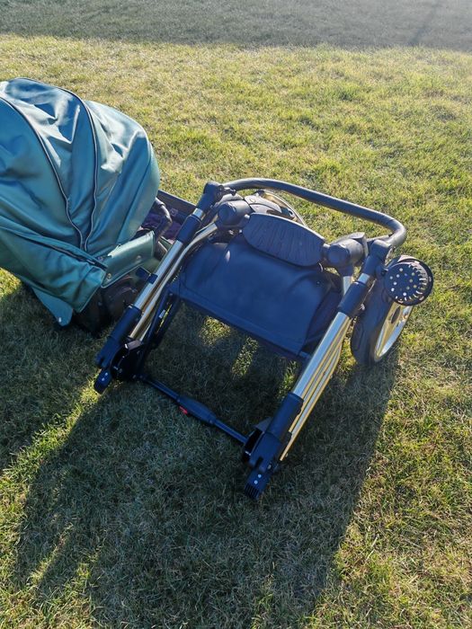 Vând cărucior adamex regio 3 in 1