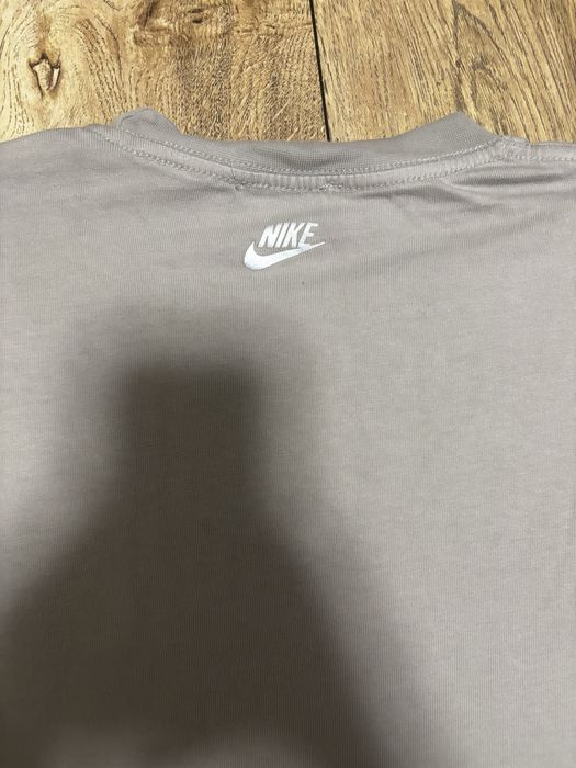 Сива тениска Nike
