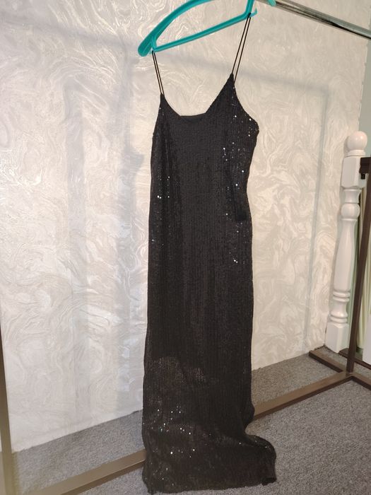 нарядное чёрное платье