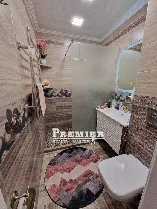 Продава се Тристаен апартамент в Свети Влас - 103 кв.м за 1942 €/кв.м - Снимка #17