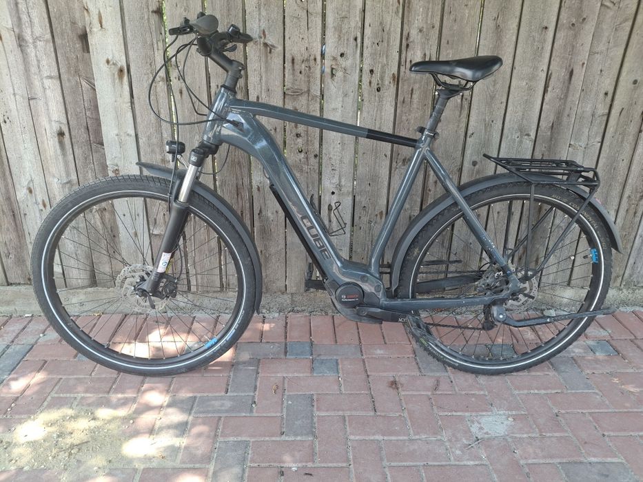 Bicicleta electrica  Cube XL