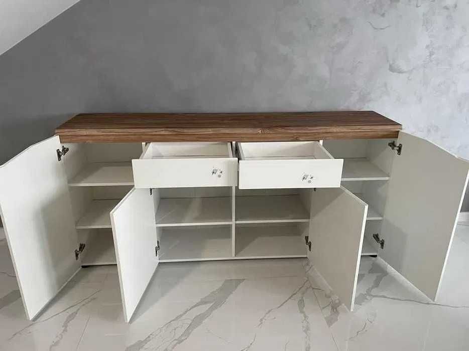 Скрин за чинии, чаши.