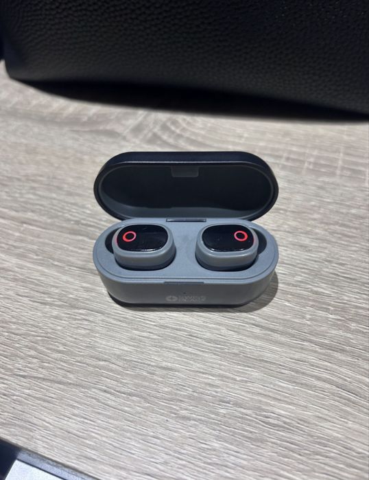 Безбични слушалки Swiss Peak