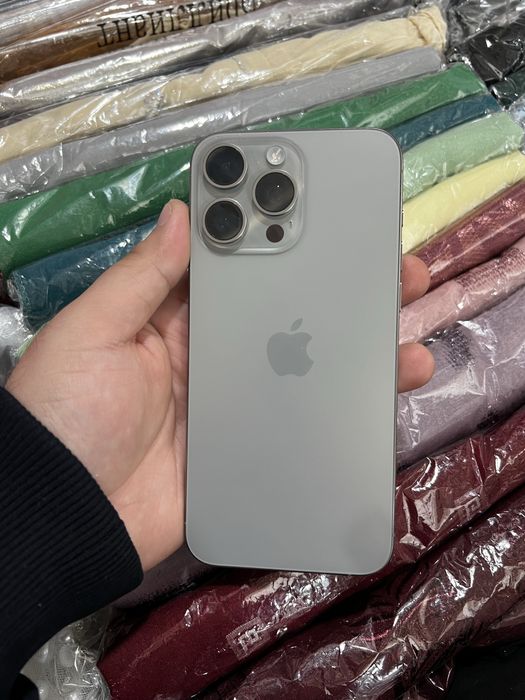 Iphone 15 Pro Max  256 gb holati ideal sarapini bittayam yo