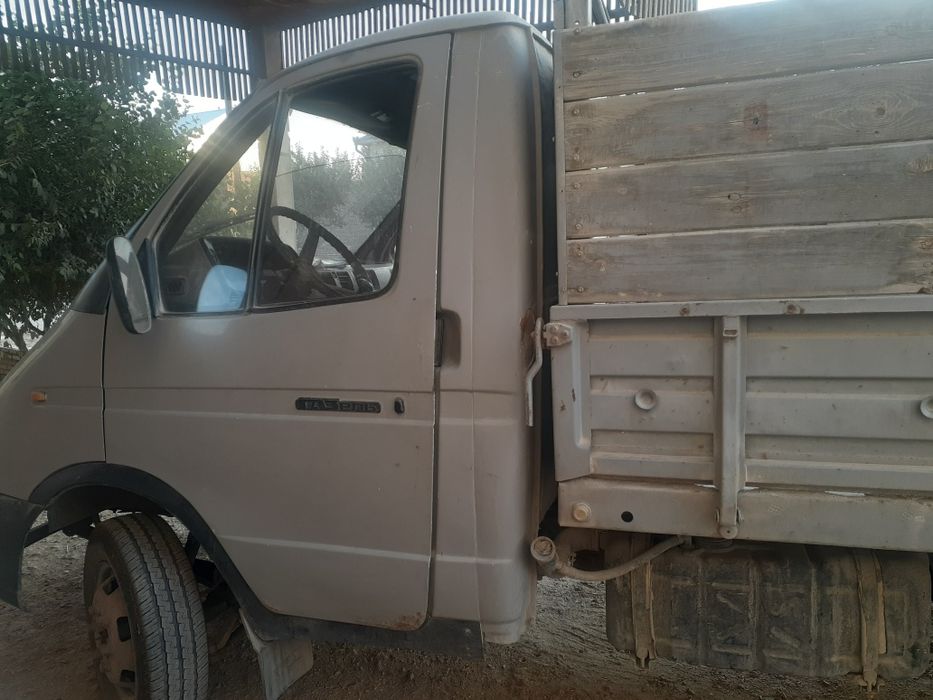 1998-йилда ишлаб чикарилган газ32 сотилади