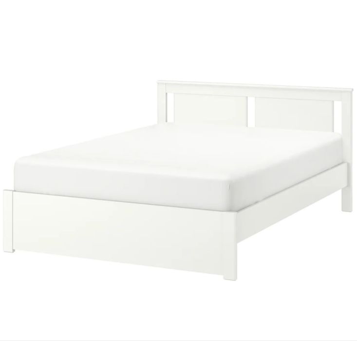 Двуспальняя кровать Ikea