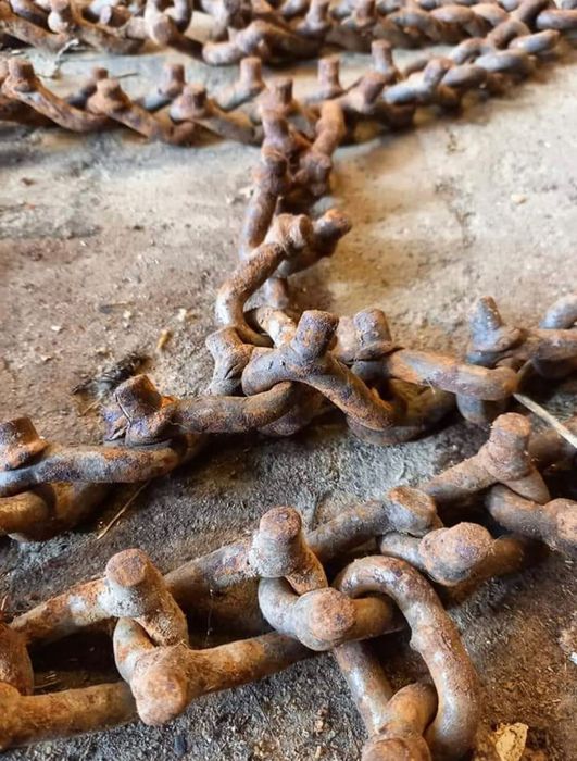 Вериги с шипове.