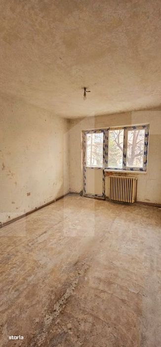 Apartament cu 3 camere, 72 mp, etaj 1, ideal pentru renovare - Simeria — fotografia 1