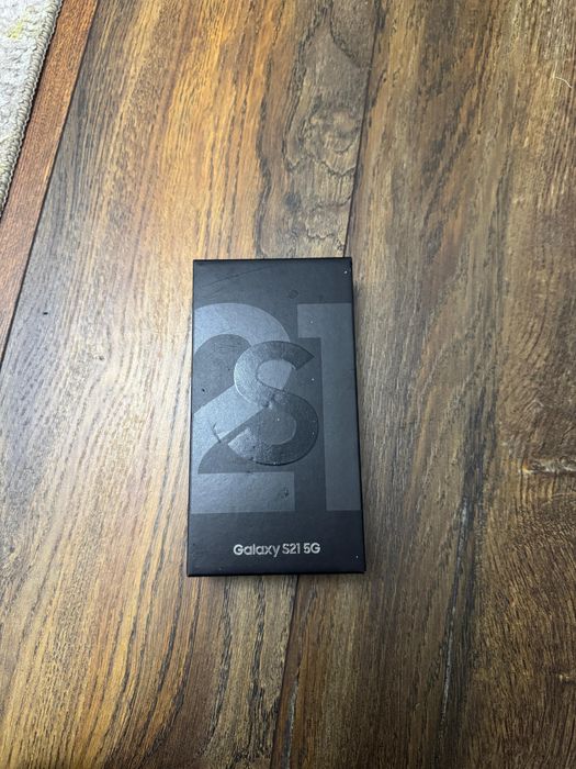 Продам телефон samsung galaxy s21
