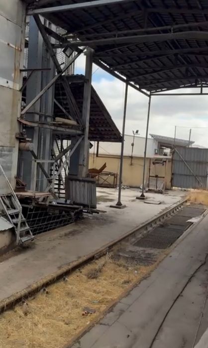 Продаётся мукомольный завод.