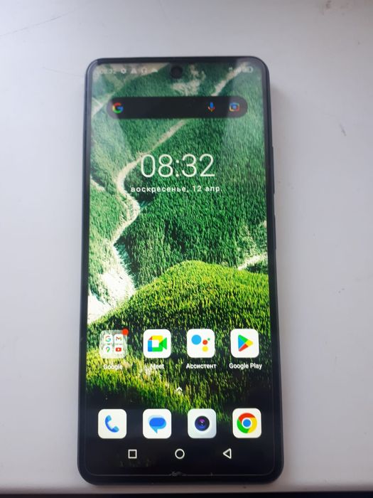 Продам Телефон Shark8