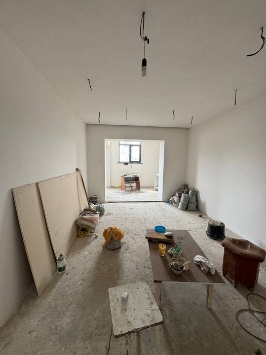 Продаëтся 5/4/5 квартира 77-серия метро Чиланзар