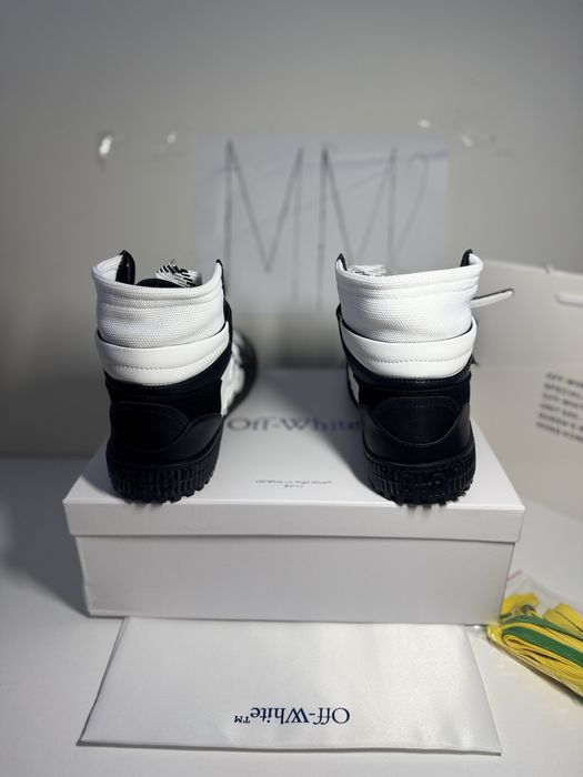 Adidasi/Sneakers off white black and white off court 3.0