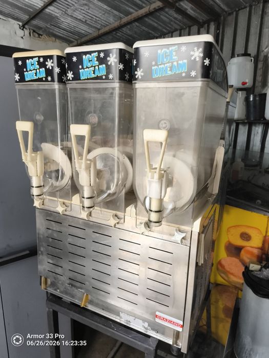 Vând aparat granita