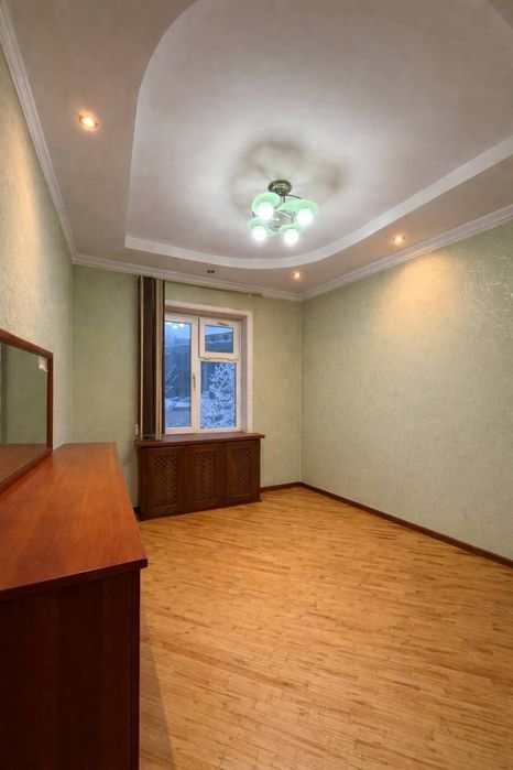 Продаётся 5ком на Дархане 108м2 ор-р: Кафе Bon