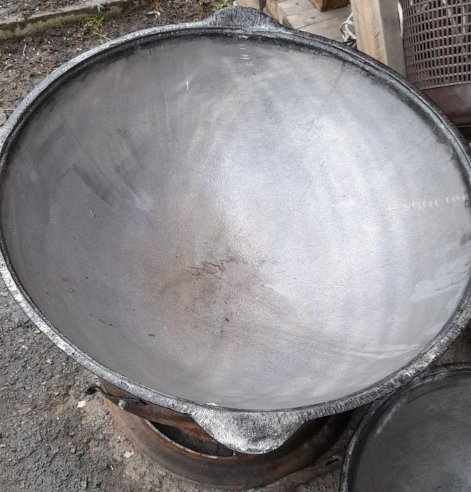 Продам Казан в отличном состоянии