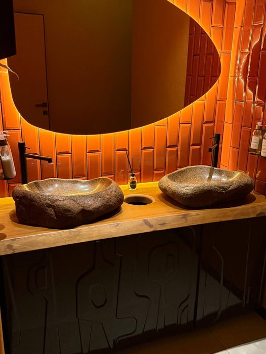 Раковины из речного камня на заказ.