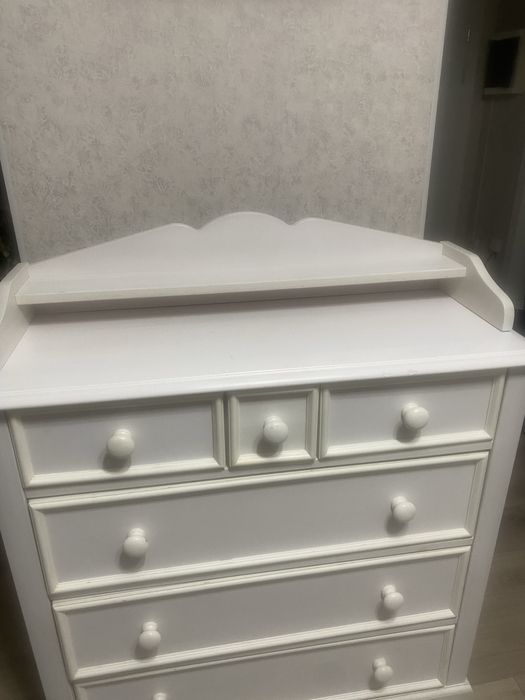 Кофейный столик из дерева