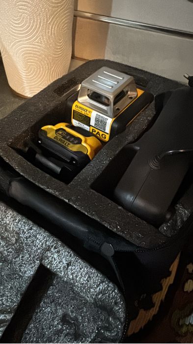Vand laser dewalt