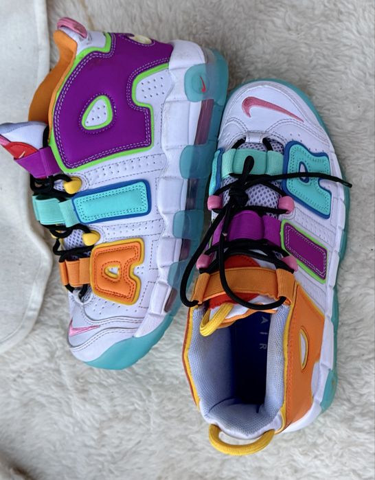 Nike Uptempo оригинални  дамски сникърси 39 номер