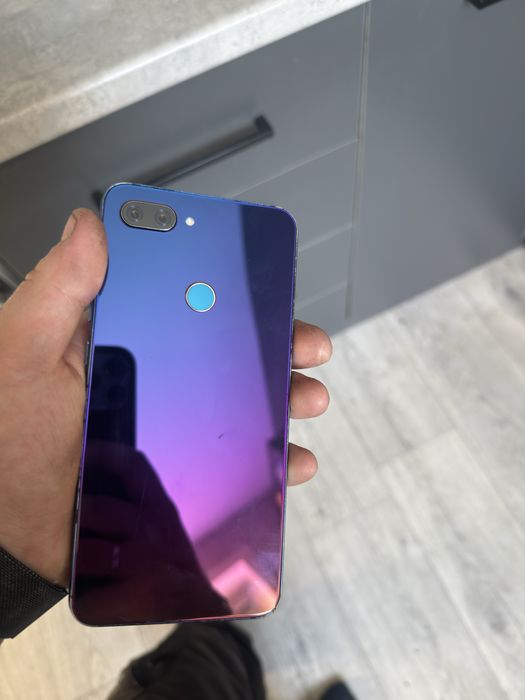 Подам или обмен xiaomi mi 8 lite