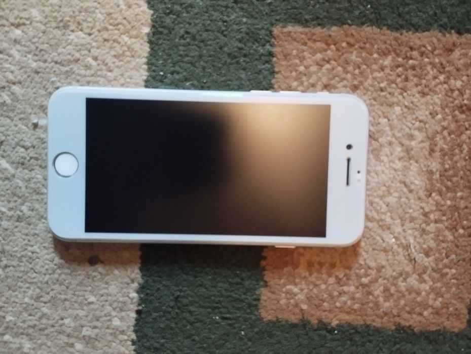 iPhone 8 64 GB Batareyka 100% usilenniy