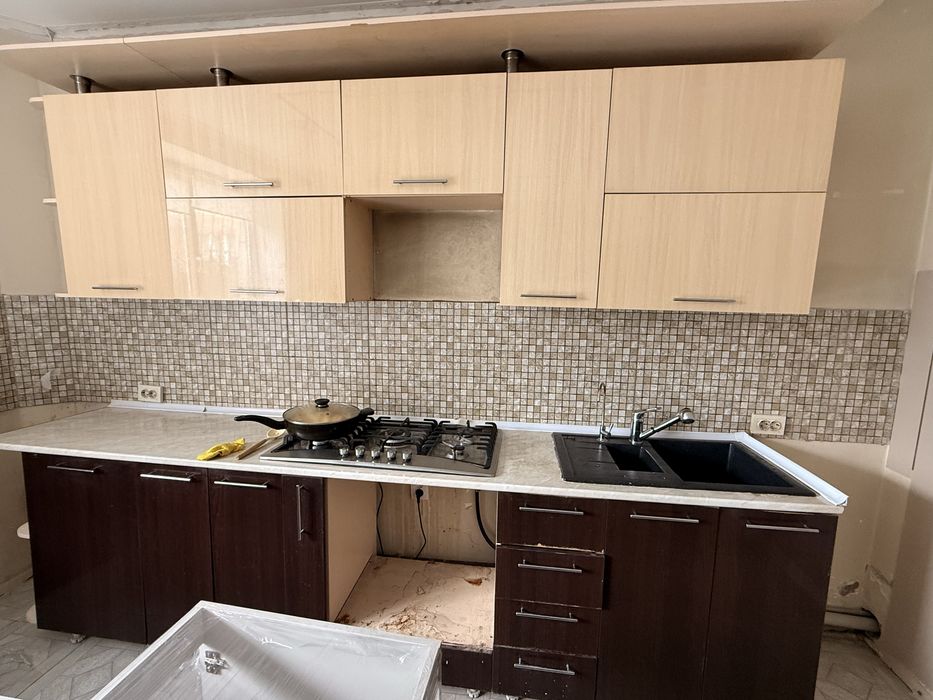 Кухня б/у без техники