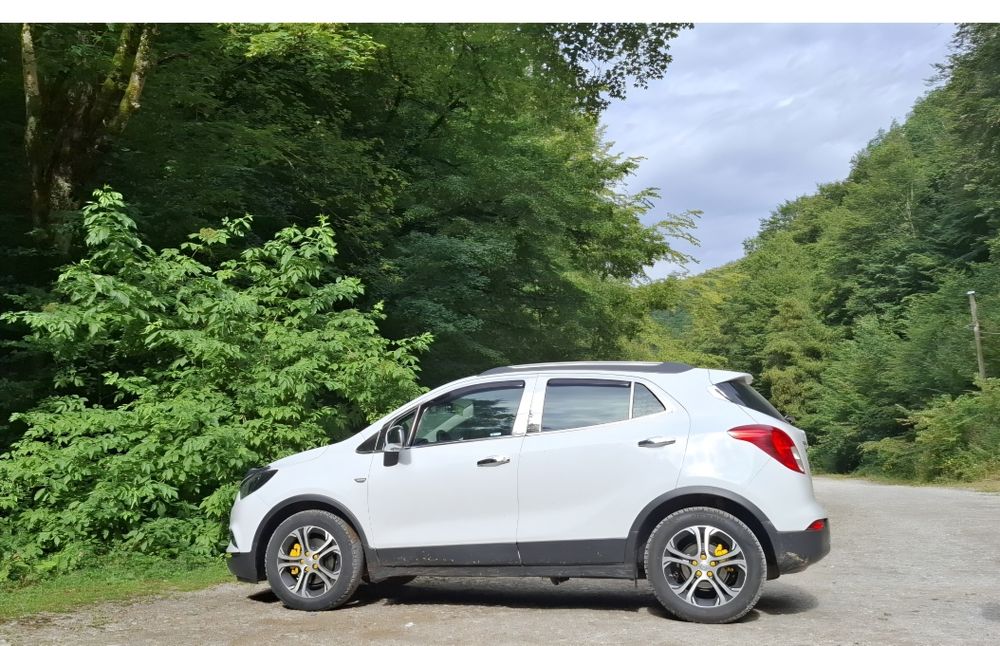 Vând opel mokka x cu jante r17 cu cauciucuri off road (all season)