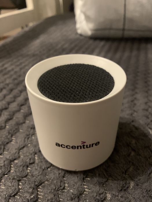 vand boxa portabila accenture