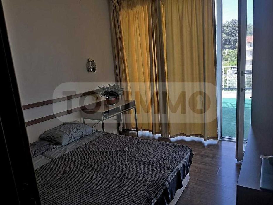 Двустаен апартамент в м-т Ален мак